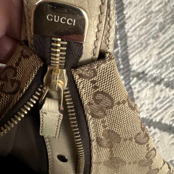 Gucci  Monogram Horsebit Hobo Medium Bag - Picture 10 of 10